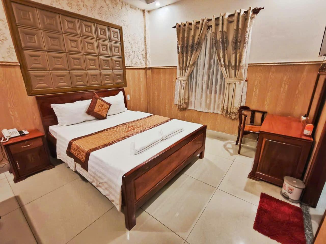 Hotel Khach San Tuong Vy Rach Gia Exterior foto
